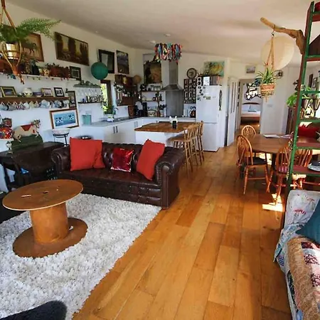Spacious On Isolated Farm With Sea View Holiday home Bude