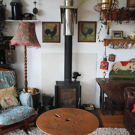Spacious On Isolated Farm With Sea View Holiday home